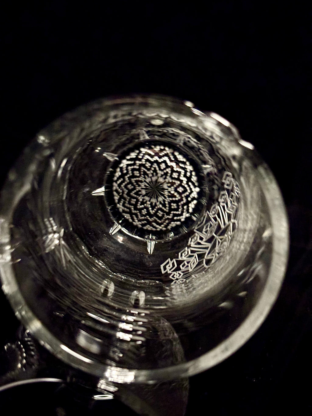 Geo Sandblast Dimensional Pint