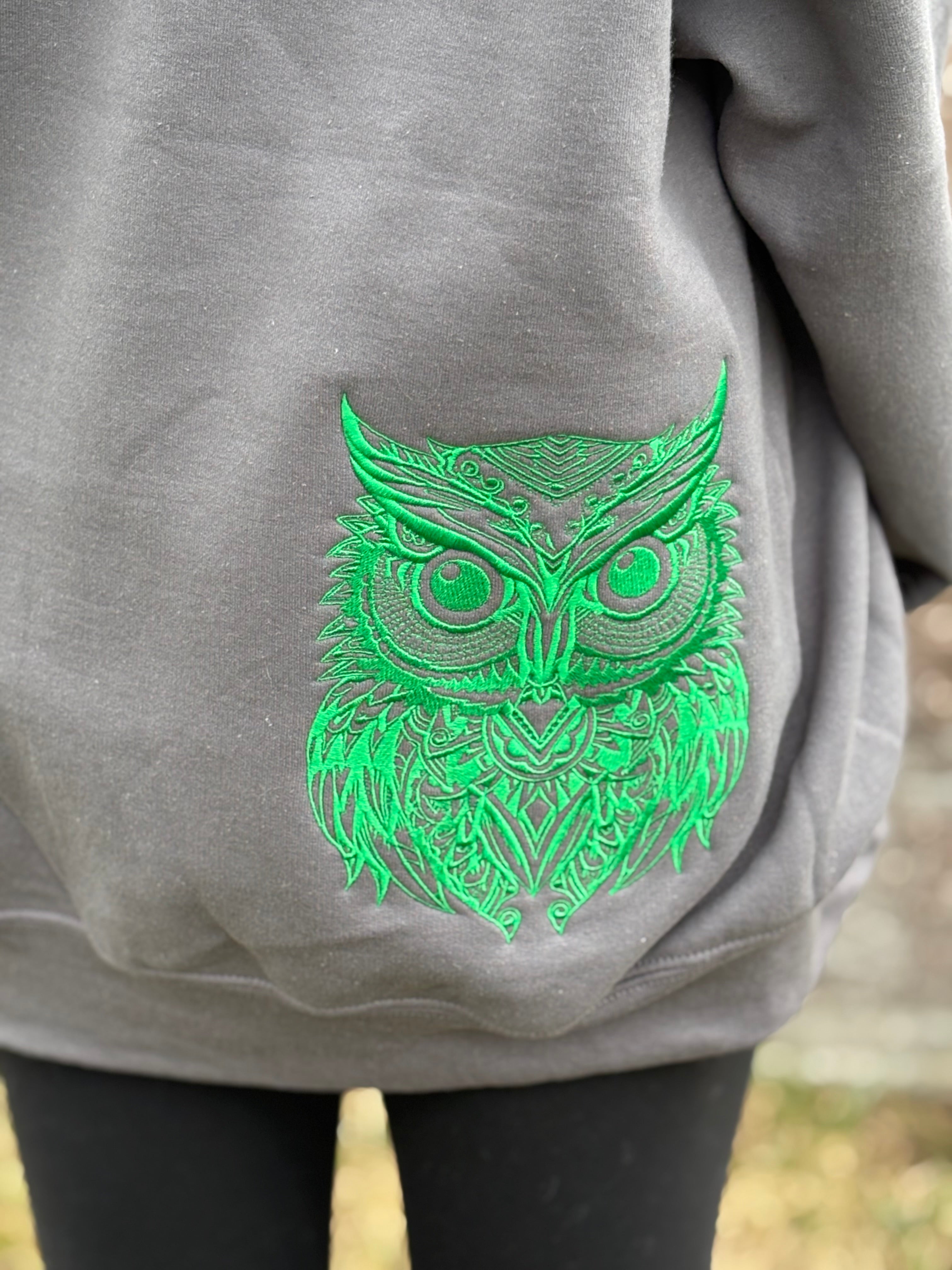 Initiation embroidery crewneck