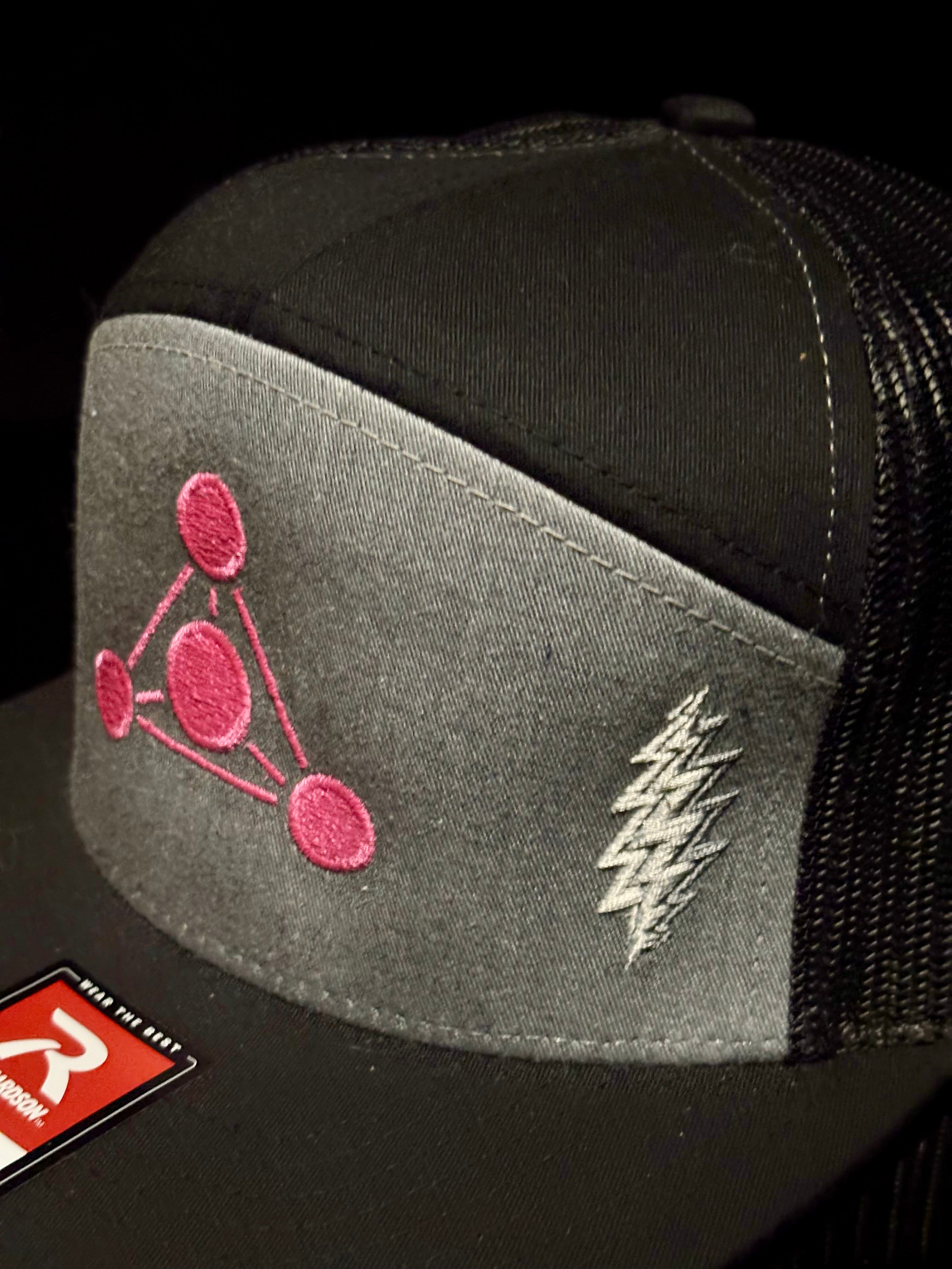 Bolt pink/ grey RS hat