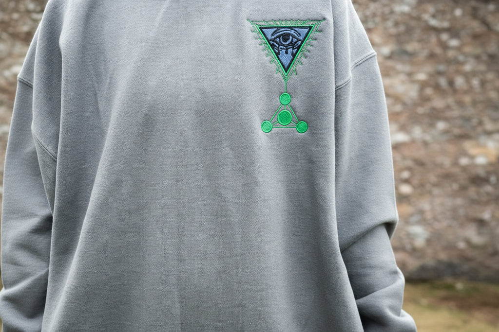 Initiation embroidery crewneck